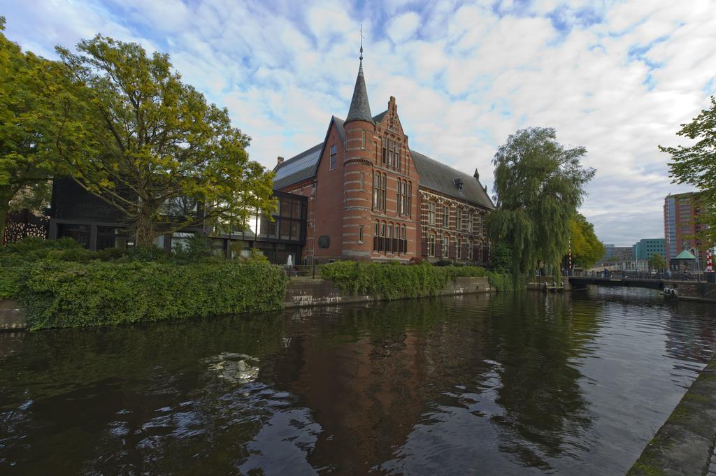 Aan De A